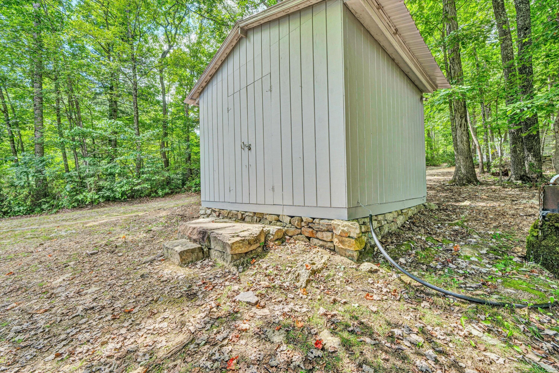 228 Artesian LN - Photo 75