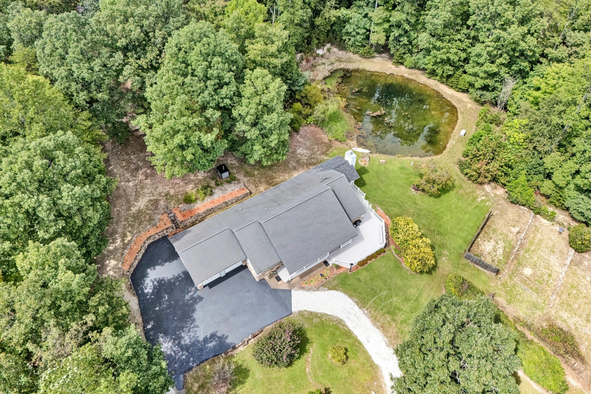 228 Artesian LN - Photo 8