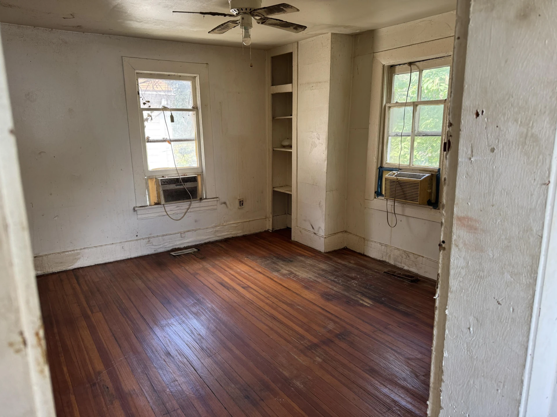 127 Patton AVE NW - Photo 10