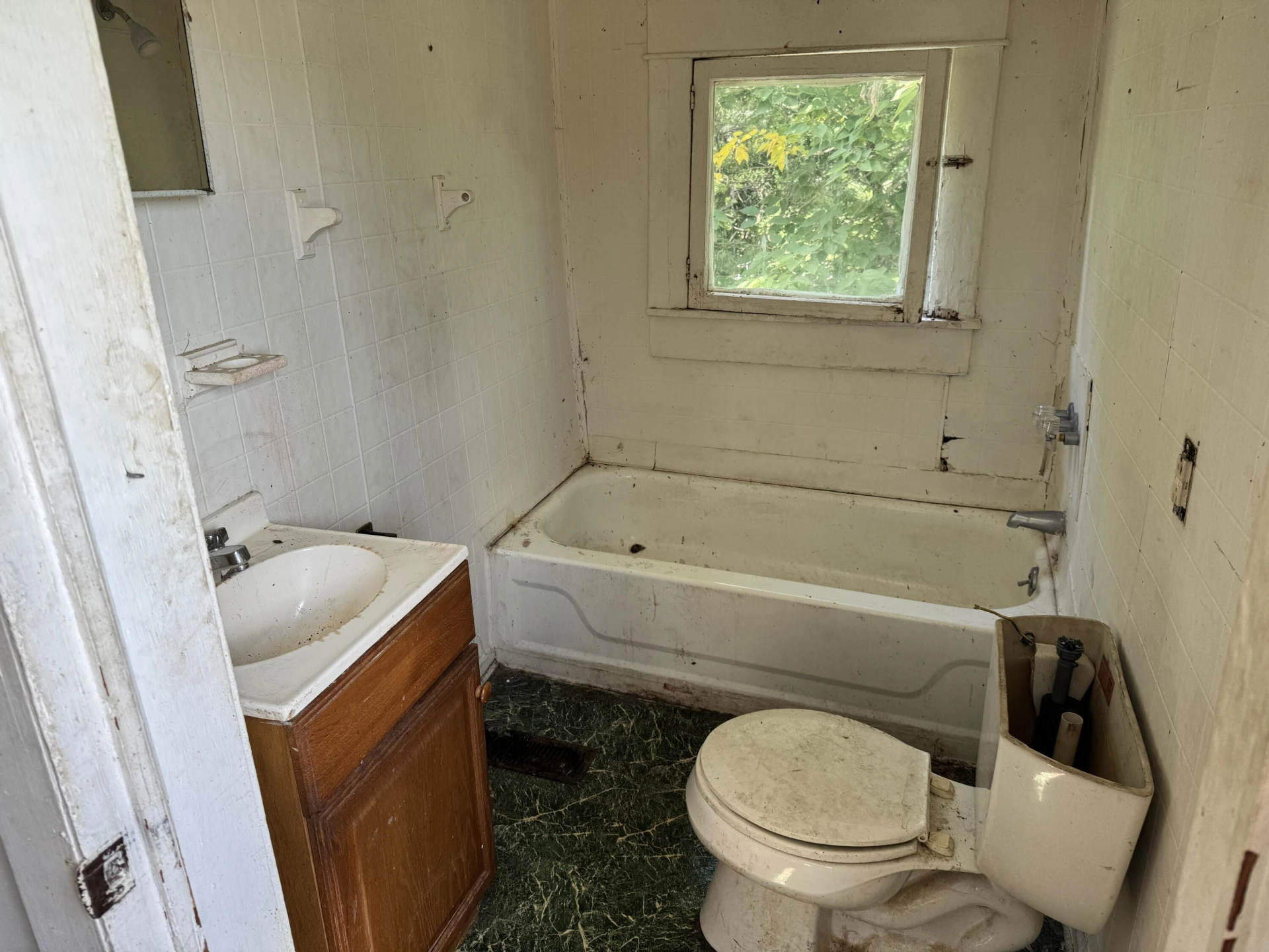 127 Patton AVE NW - Photo 11