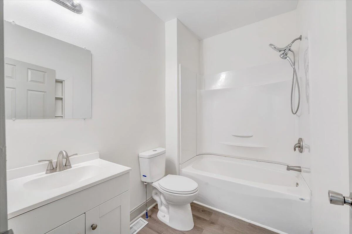 2429 Massachusetts AVE NW - Photo 26