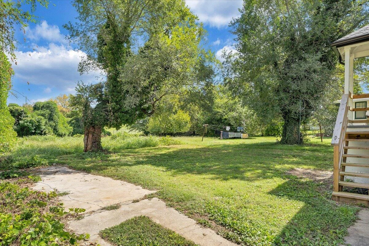 2429 Massachusetts AVE NW - Photo 34