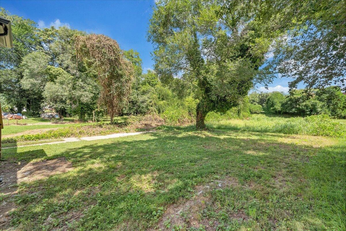 2429 Massachusetts AVE NW - Photo 35