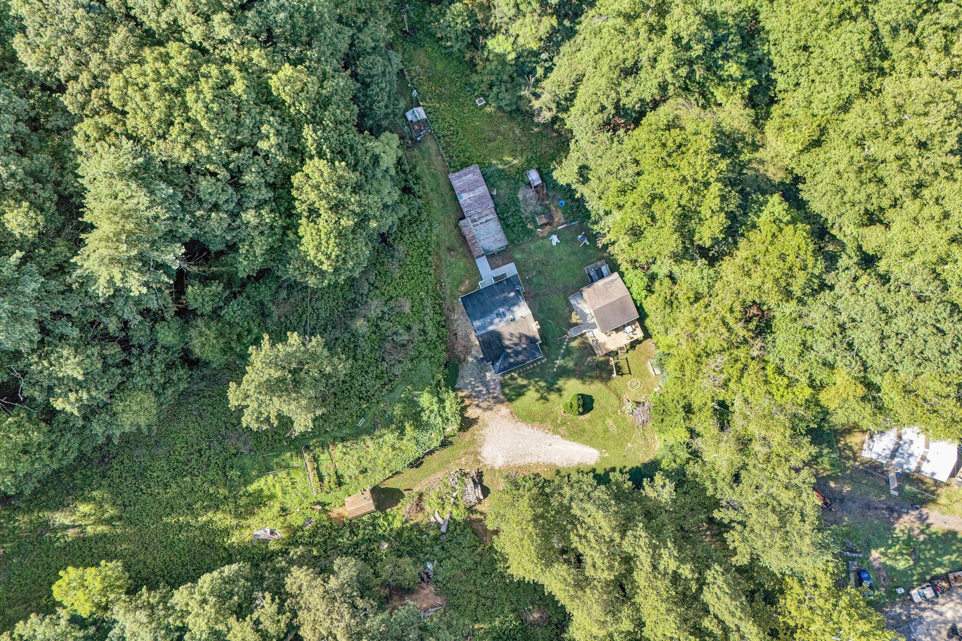 4152 Carr Rouse RD - Photo 36