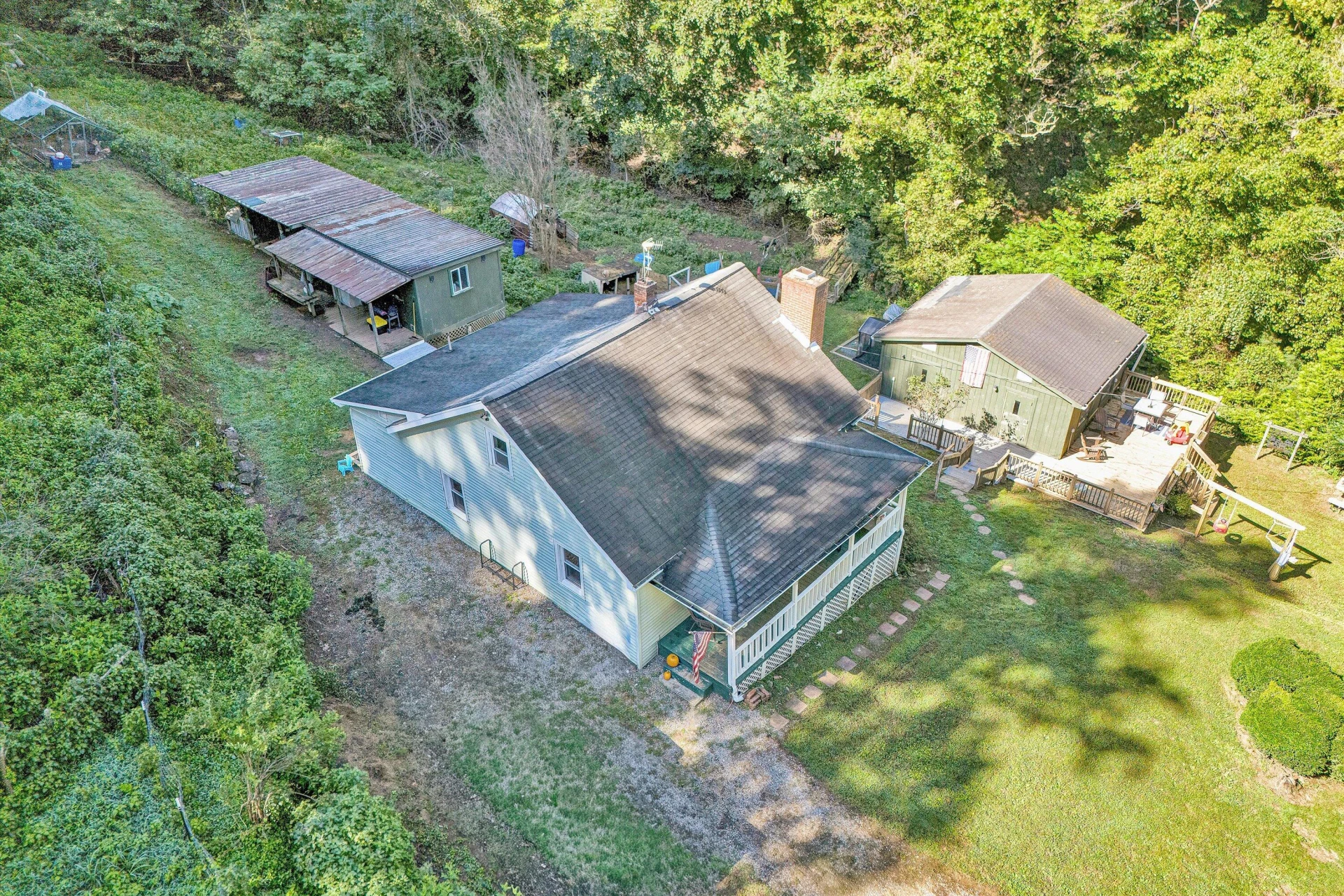4152 Carr Rouse RD - Photo 42