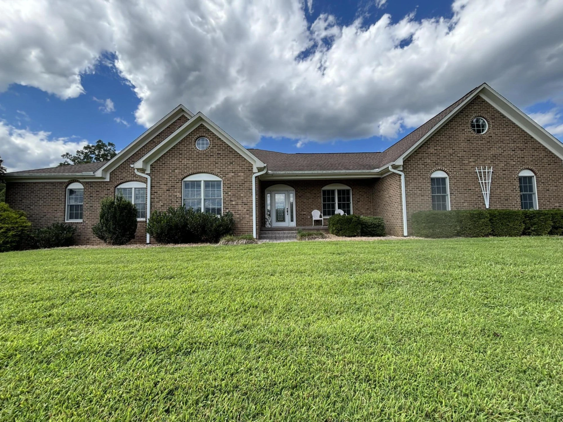 370 Saddlewood DR