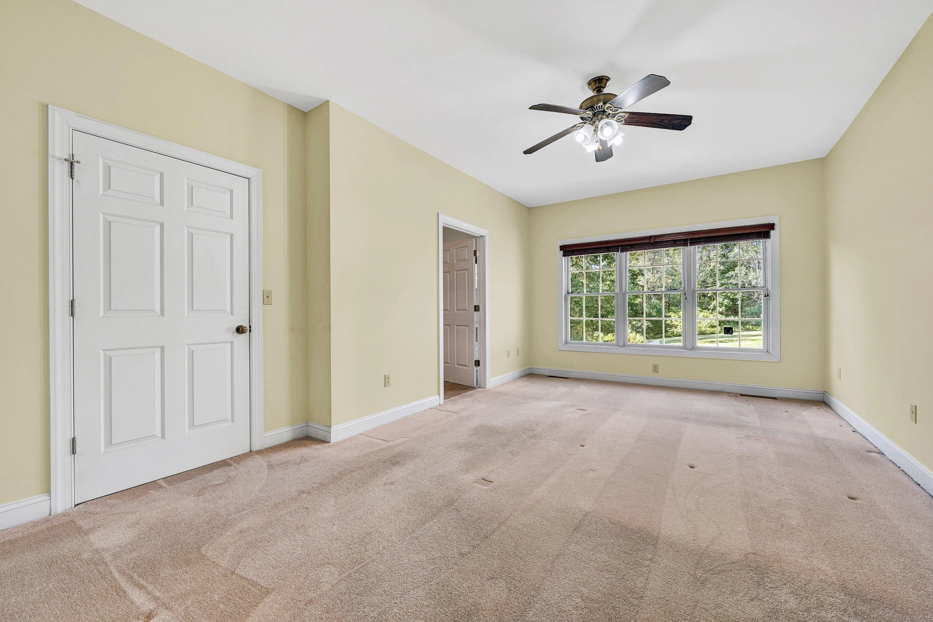 370 Saddlewood DR - Photo 18