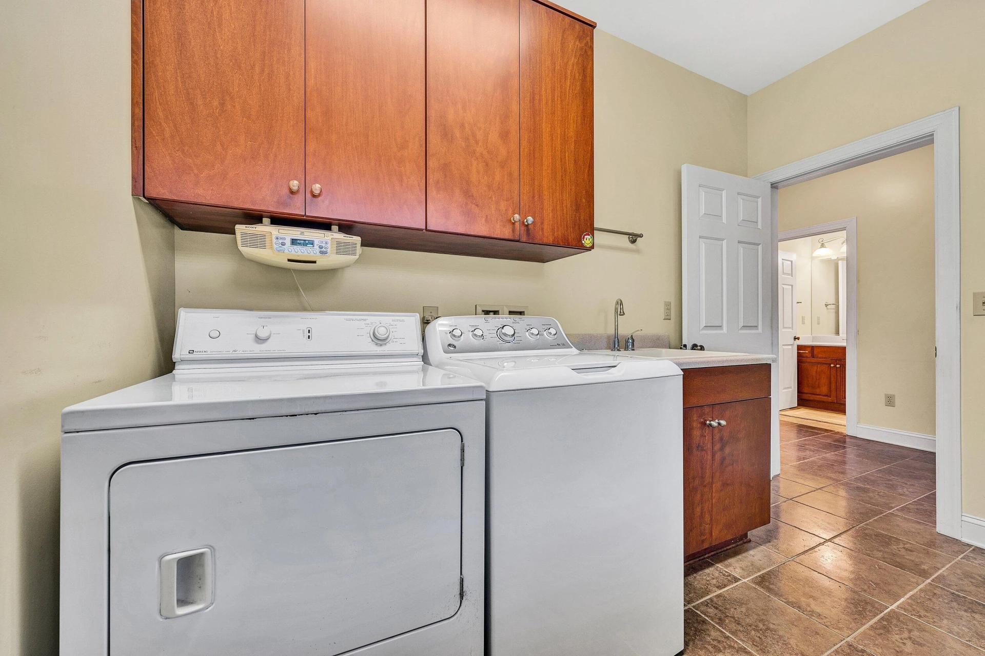 370 Saddlewood DR - Photo 33
