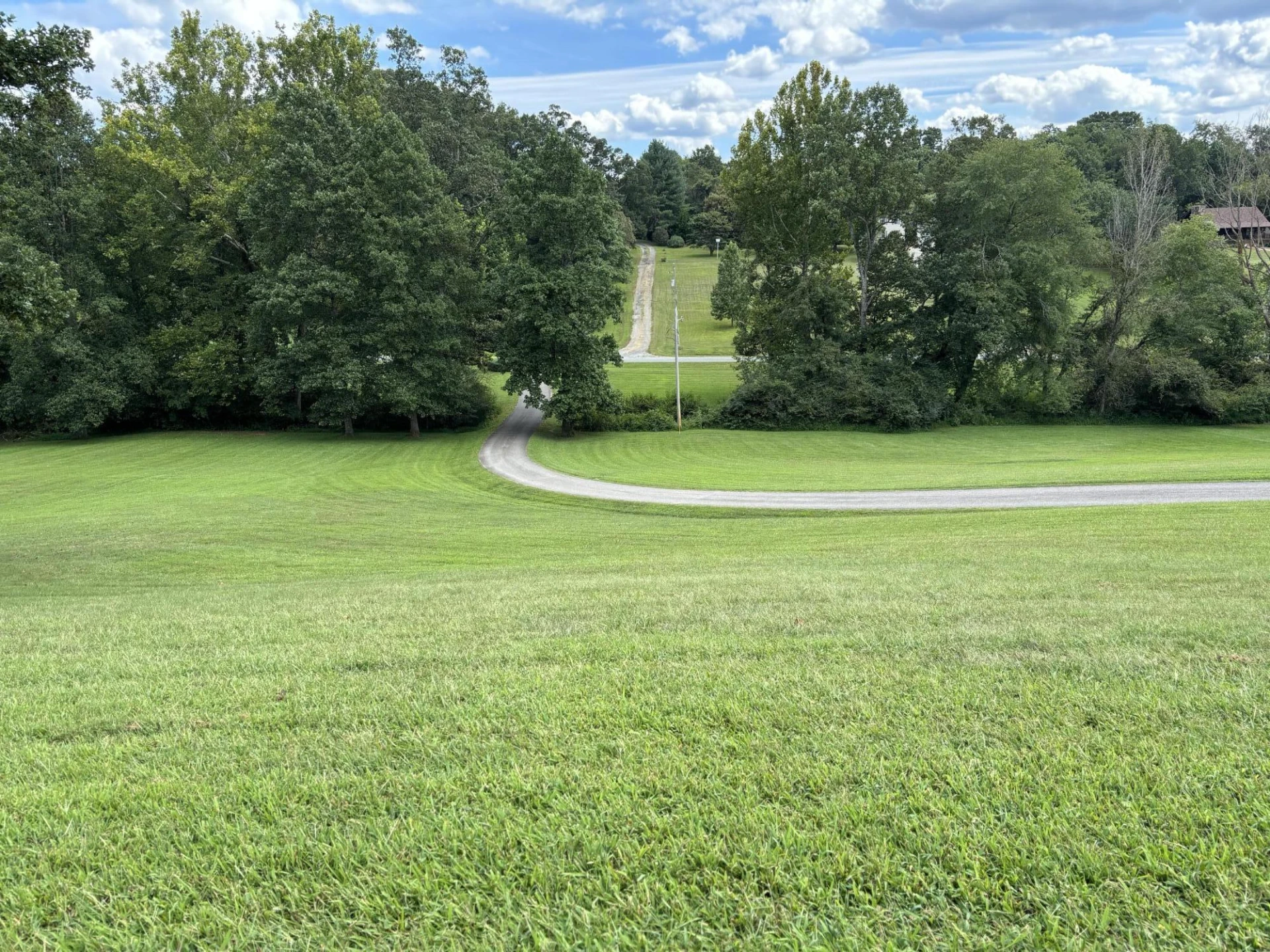 370 Saddlewood DR - Photo 38
