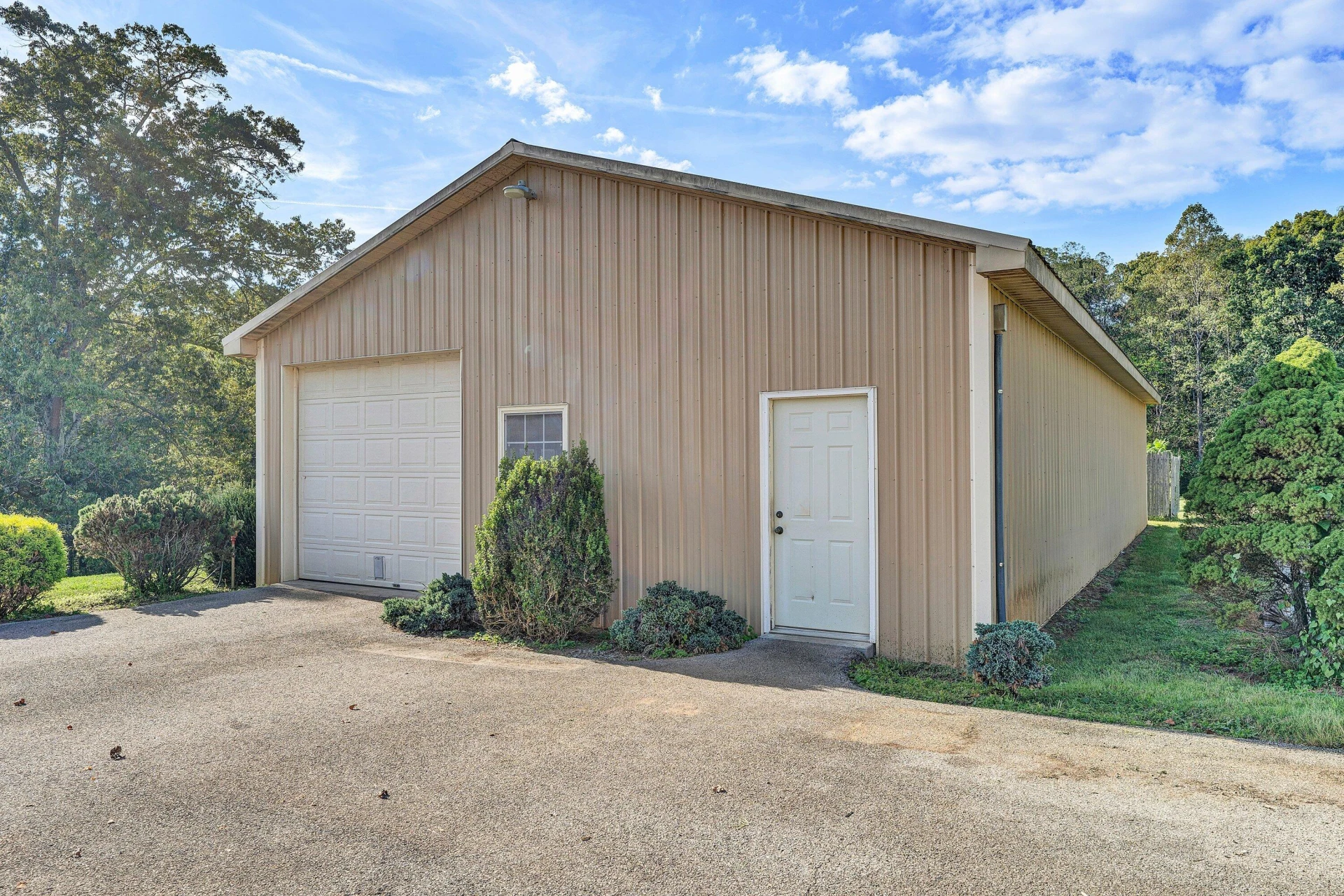 370 Saddlewood DR - Photo 53