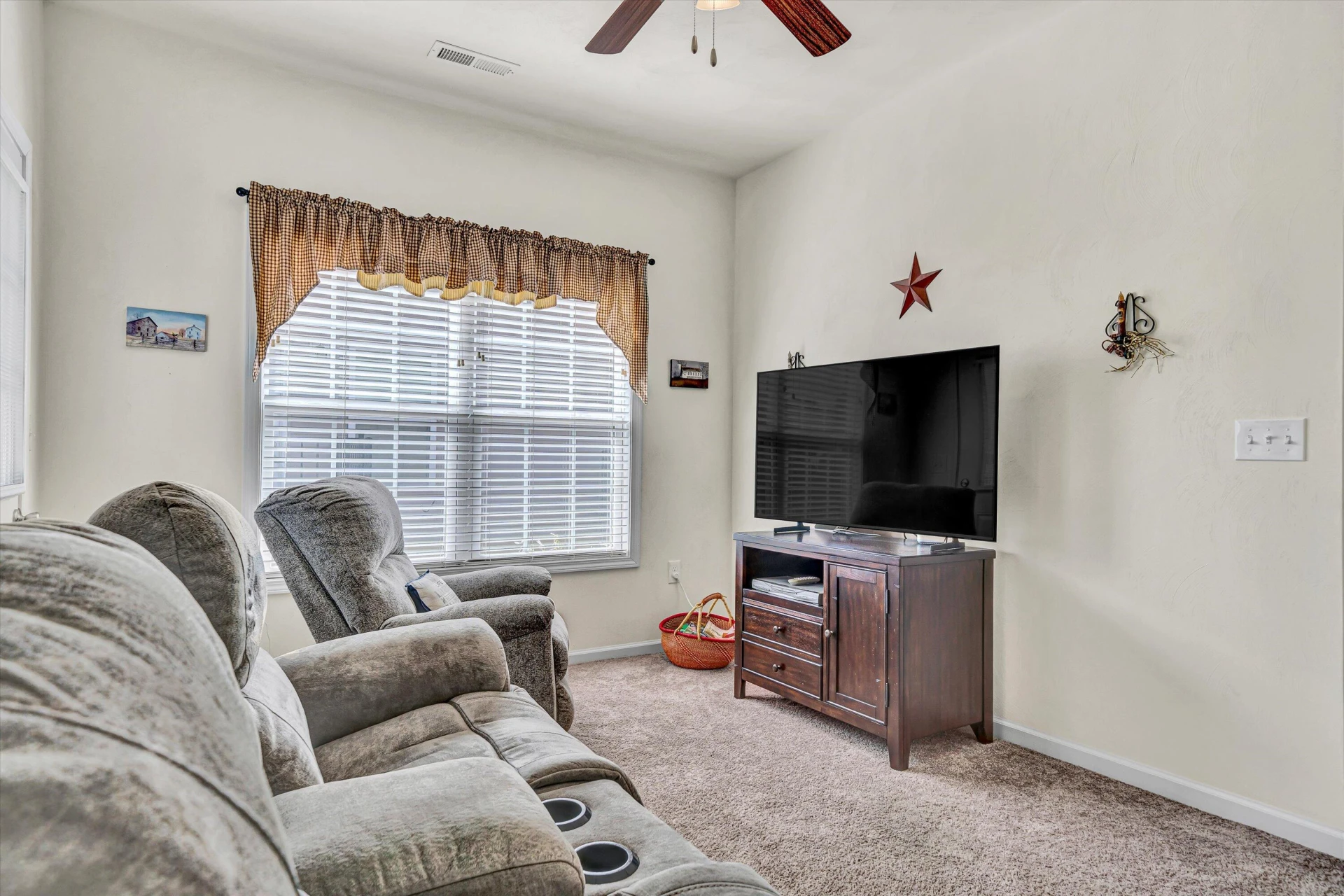 8355 Leighburn DR - Photo 12