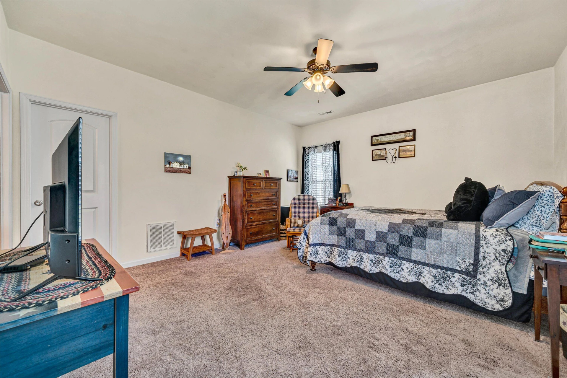8355 Leighburn DR - Photo 15
