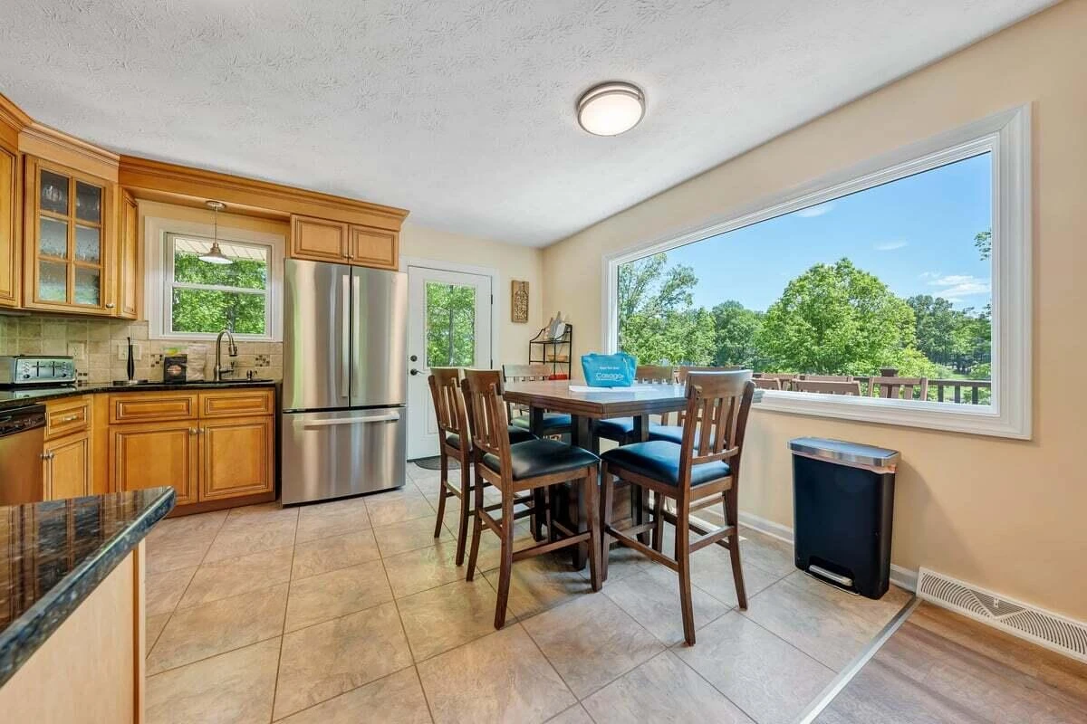1326 Cox ST - Photo 8