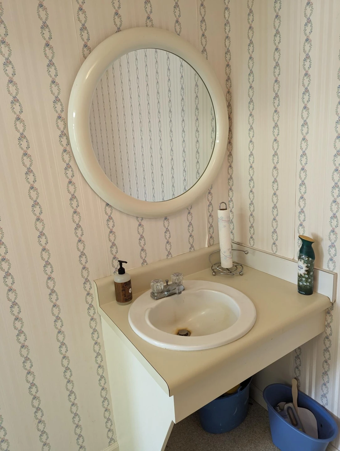 2820 Sawmill RD - Photo 20