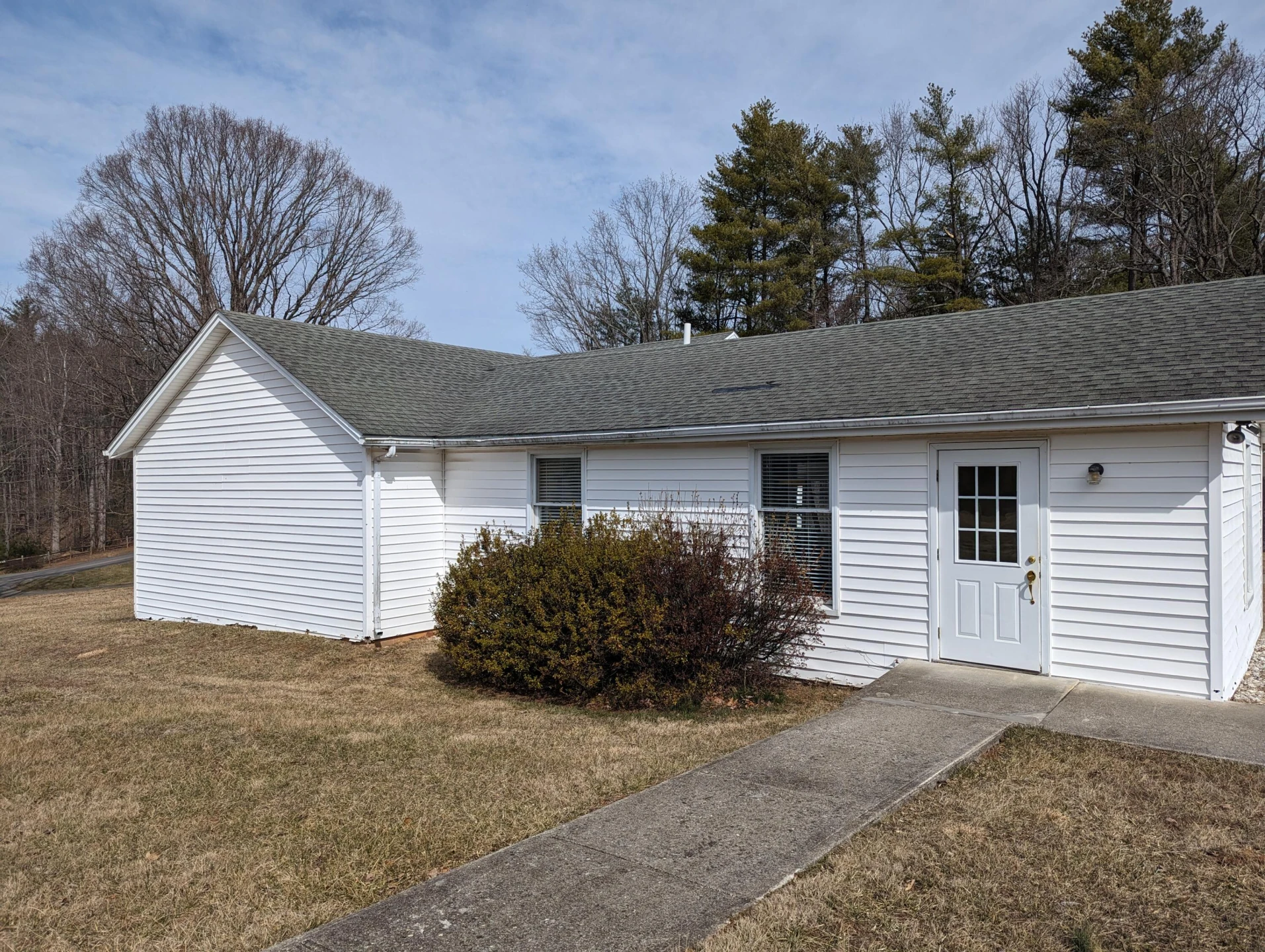 2820 Sawmill RD - Photo 25