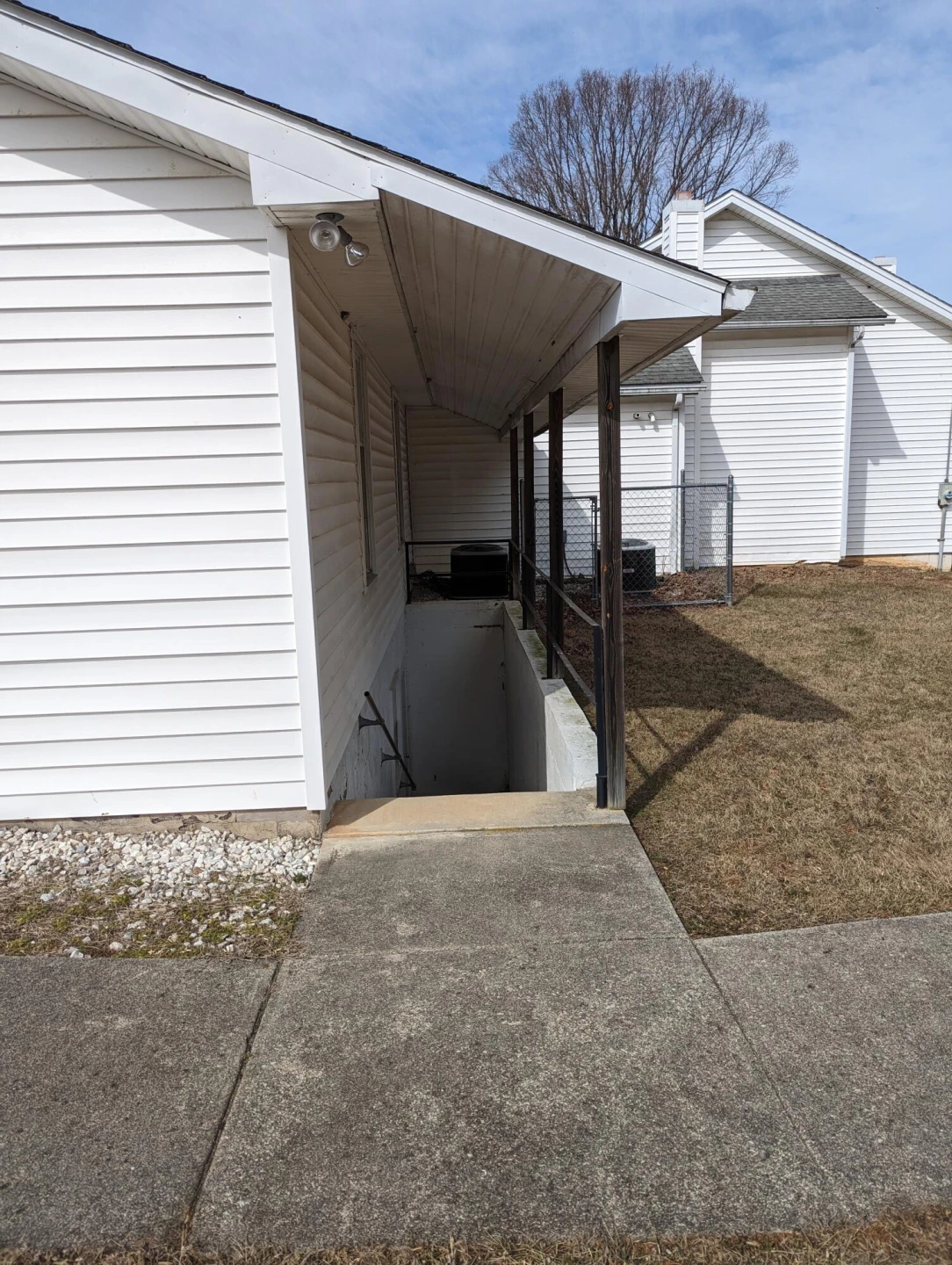 2820 Sawmill RD - Photo 26