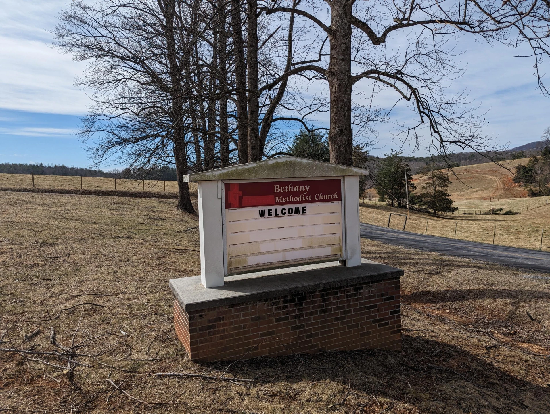 2820 Sawmill RD - Photo 29