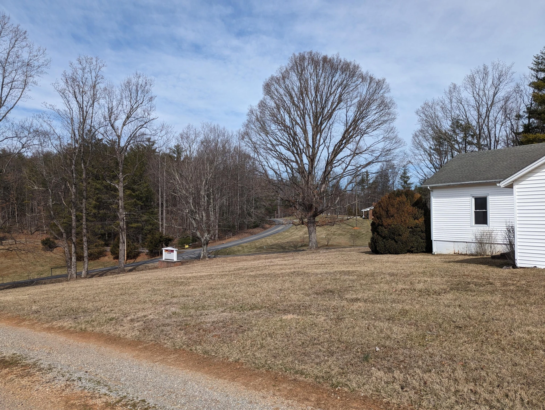 2820 Sawmill RD - Photo 37