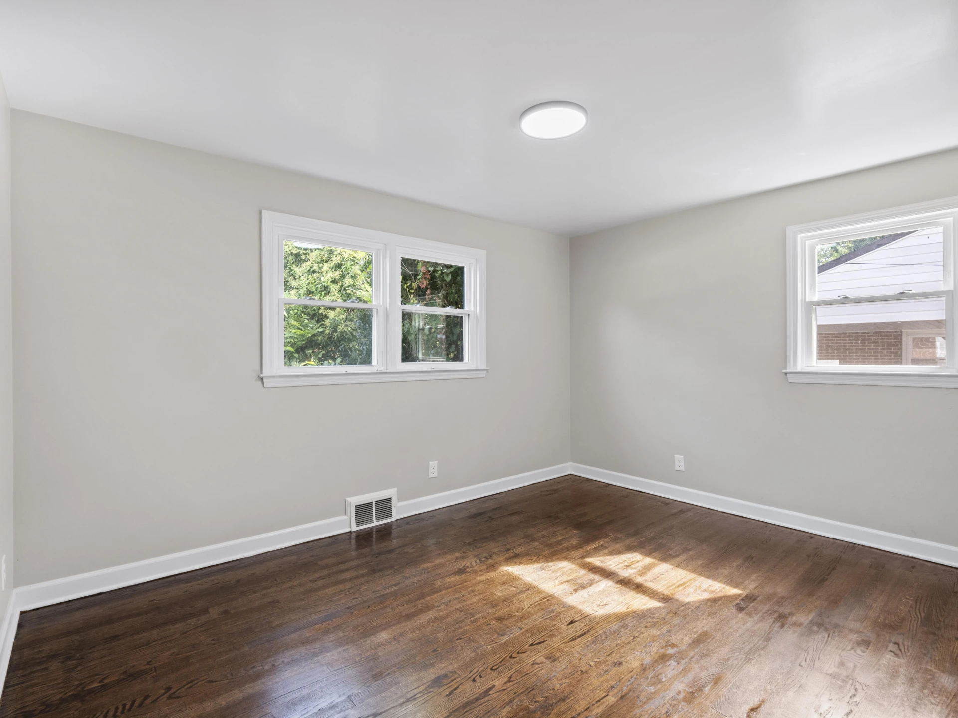 118 Burwood PL - Photo 21