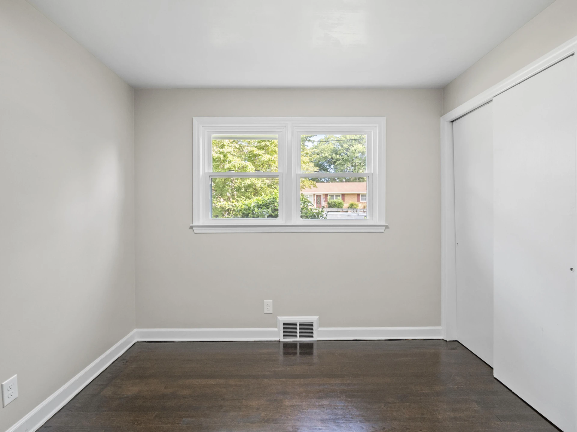 118 Burwood PL - Photo 25