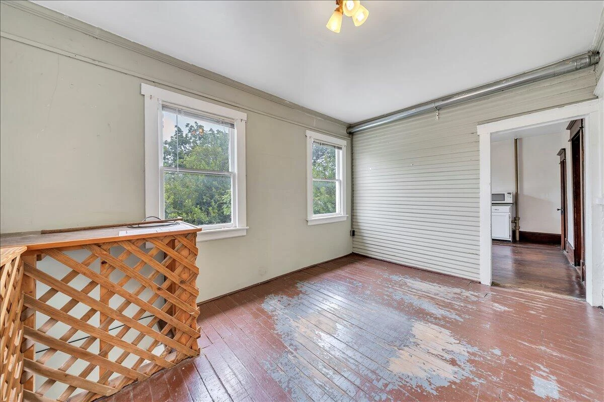 429 Elm AVE SW - Photo 24