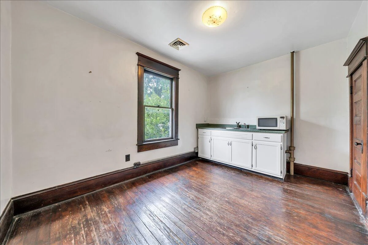 429 Elm AVE SW - Photo 25
