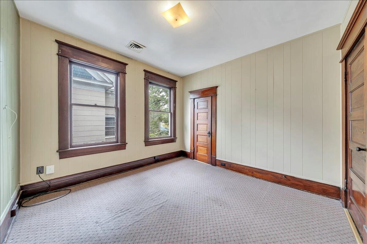 429 Elm AVE SW - Photo 27