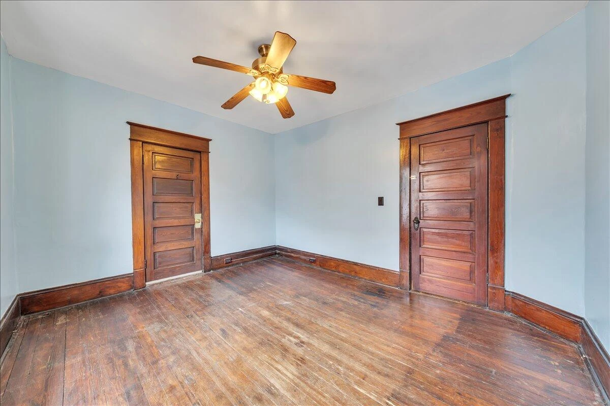 429 Elm AVE SW - Photo 31