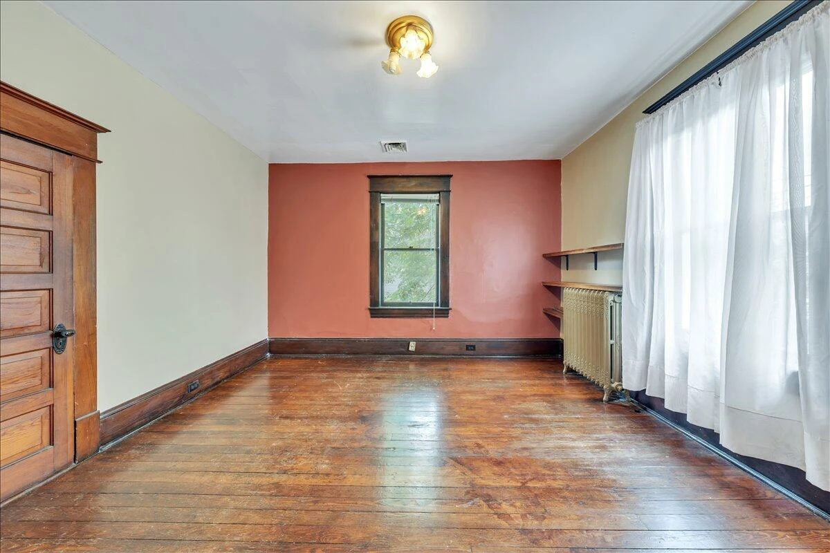 429 Elm AVE SW - Photo 33