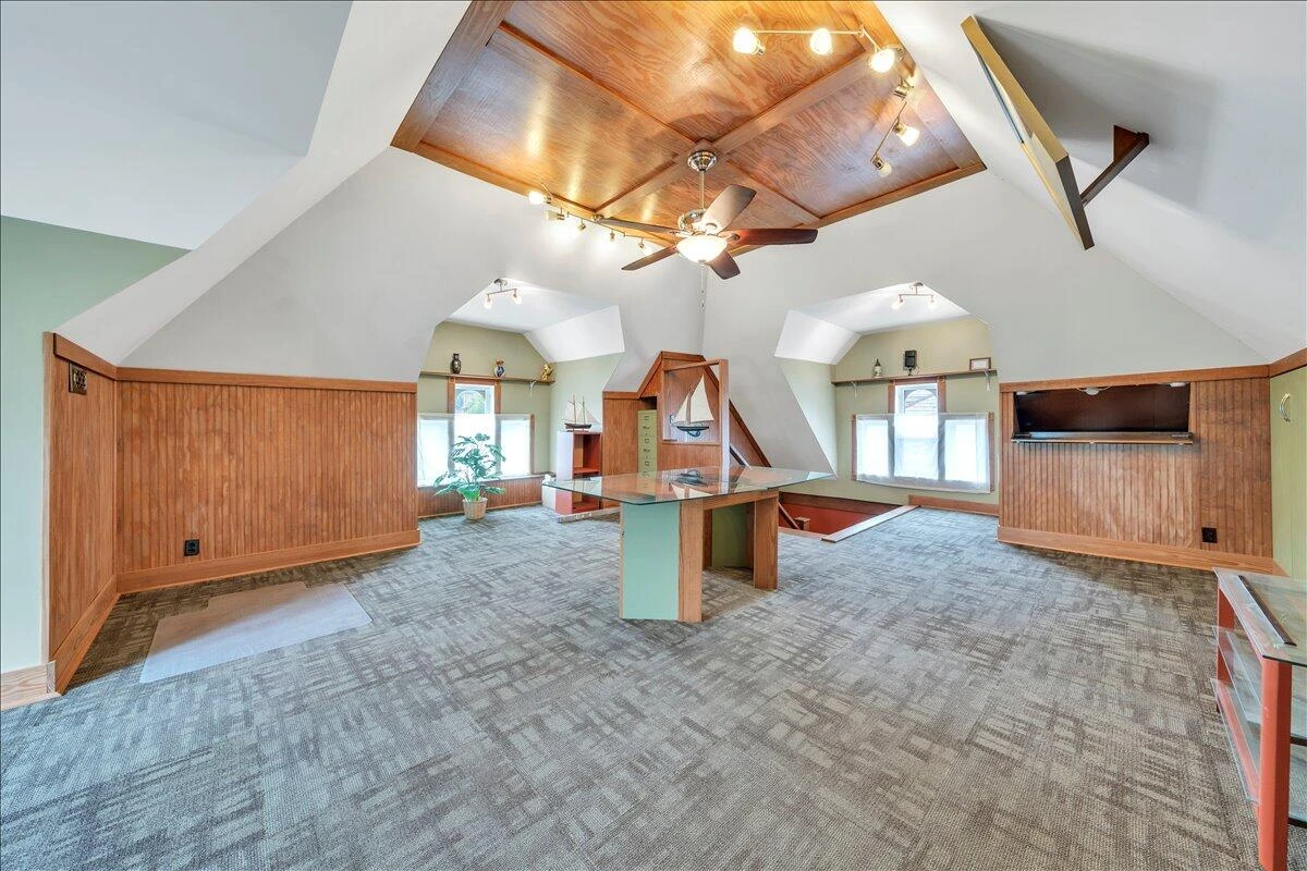 429 Elm AVE SW - Photo 36
