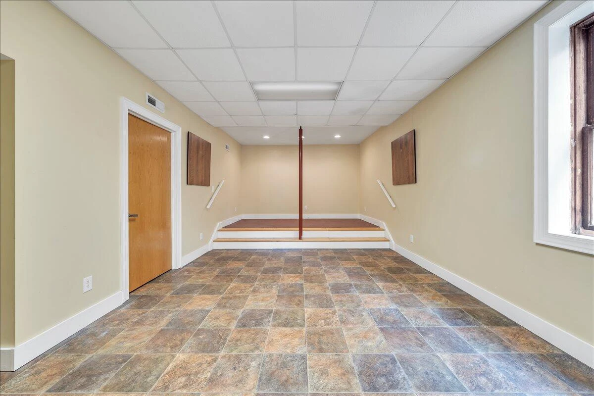 429 Elm AVE SW - Photo 39