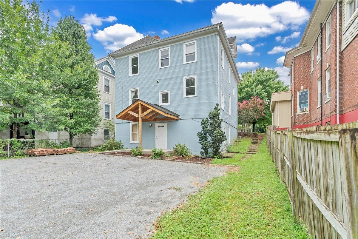 429 Elm AVE SW - Photo 47
