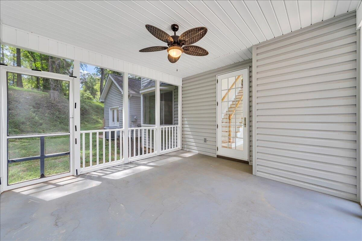 2011 Deepwoods RD - Photo 28
