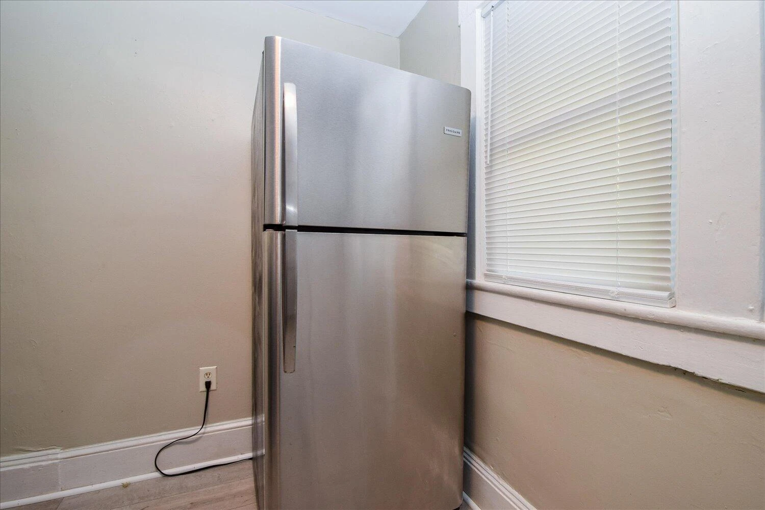 1327 Main ST SW - Photo 19