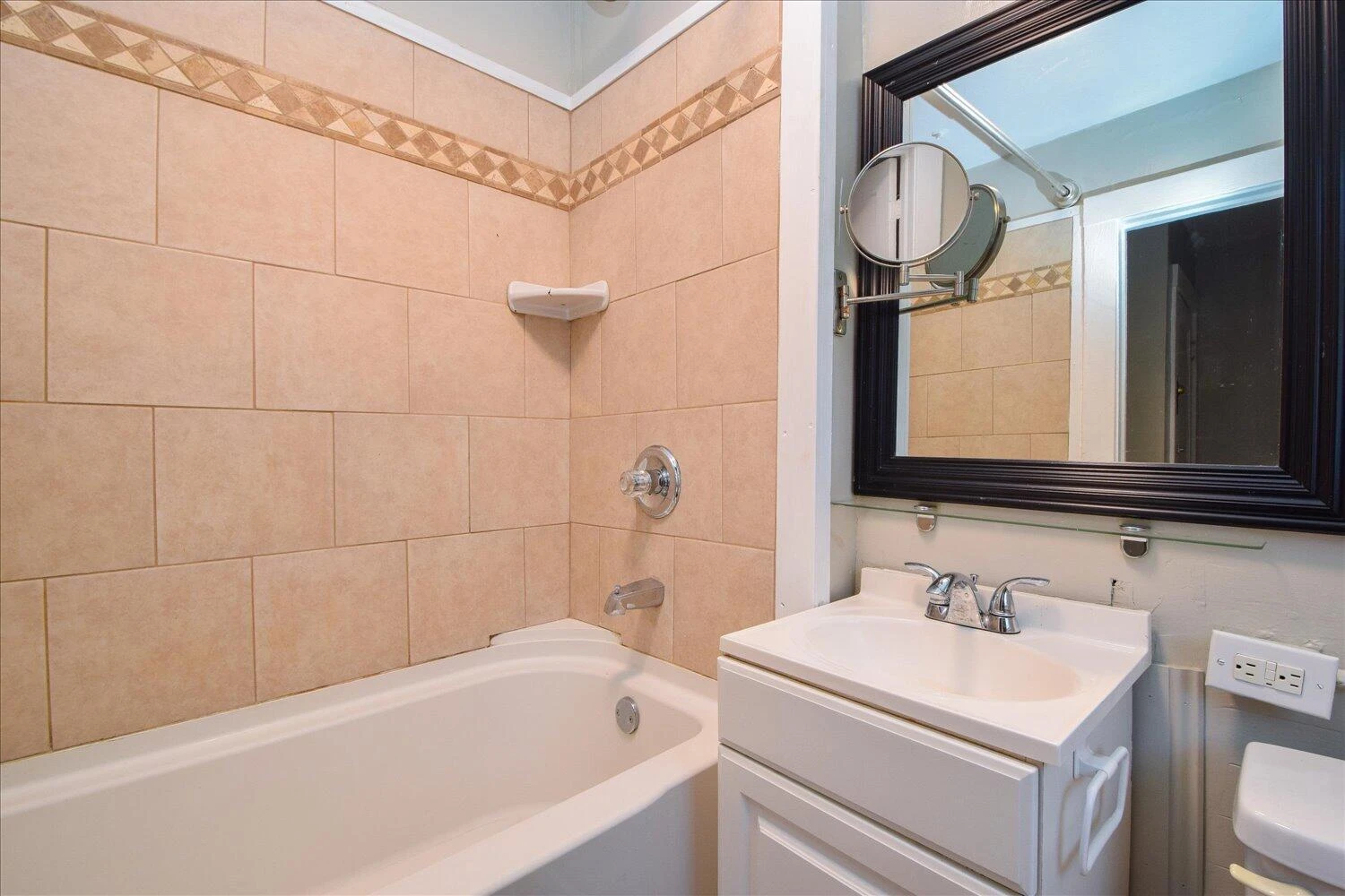 1327 Main ST SW - Photo 23