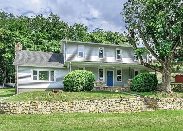 218 Albemarle AVE