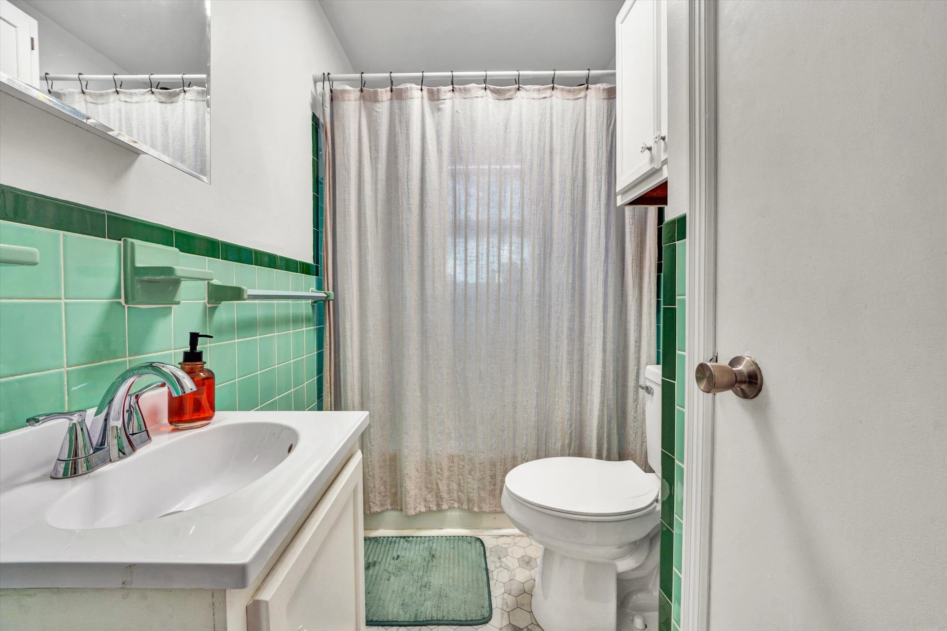 218 Albemarle AVE - Photo 18