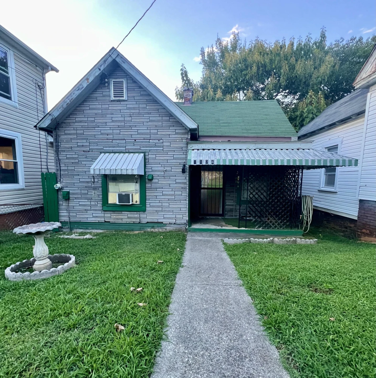 1124 Tazewell AVE SE