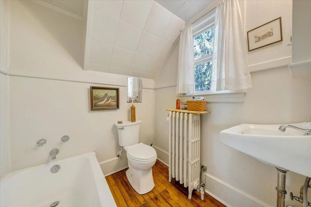 135 13th ST - Photo 18