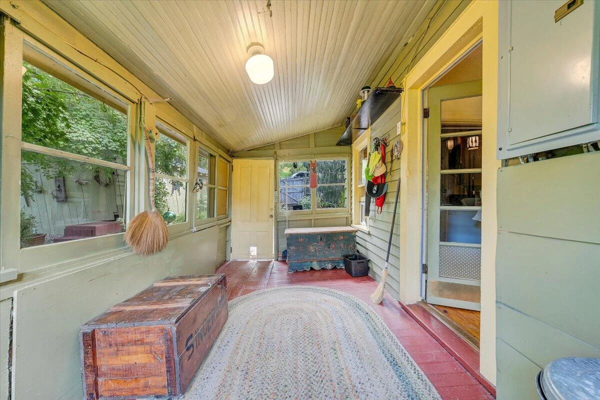 135 13th ST - Photo 29