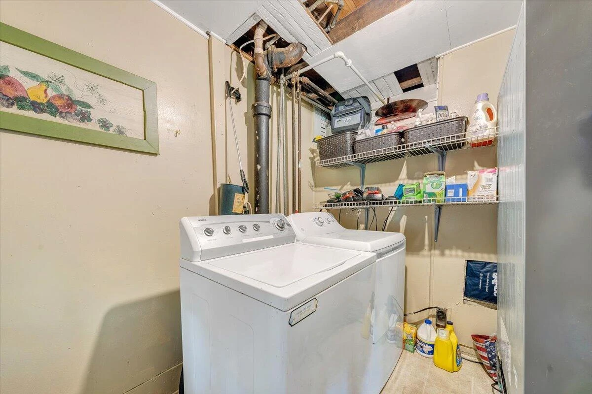 135 13th ST - Photo 32