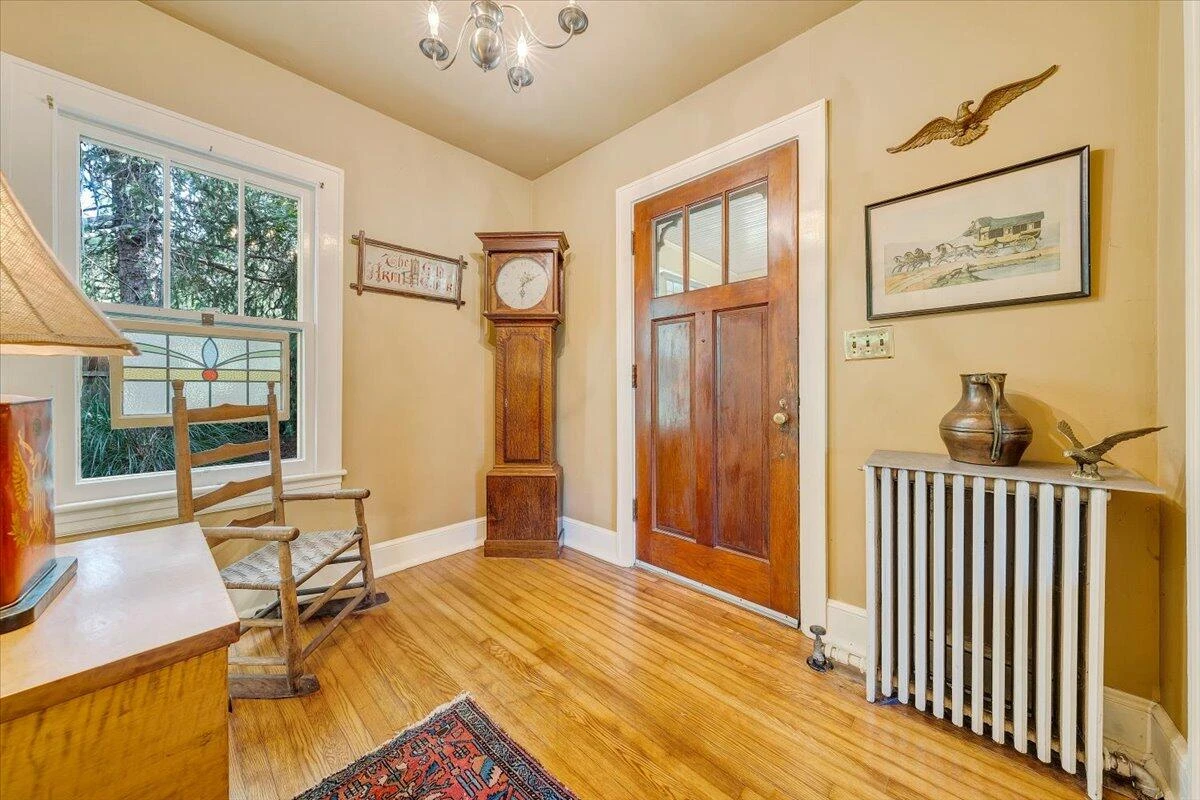 135 13th ST - Photo 11