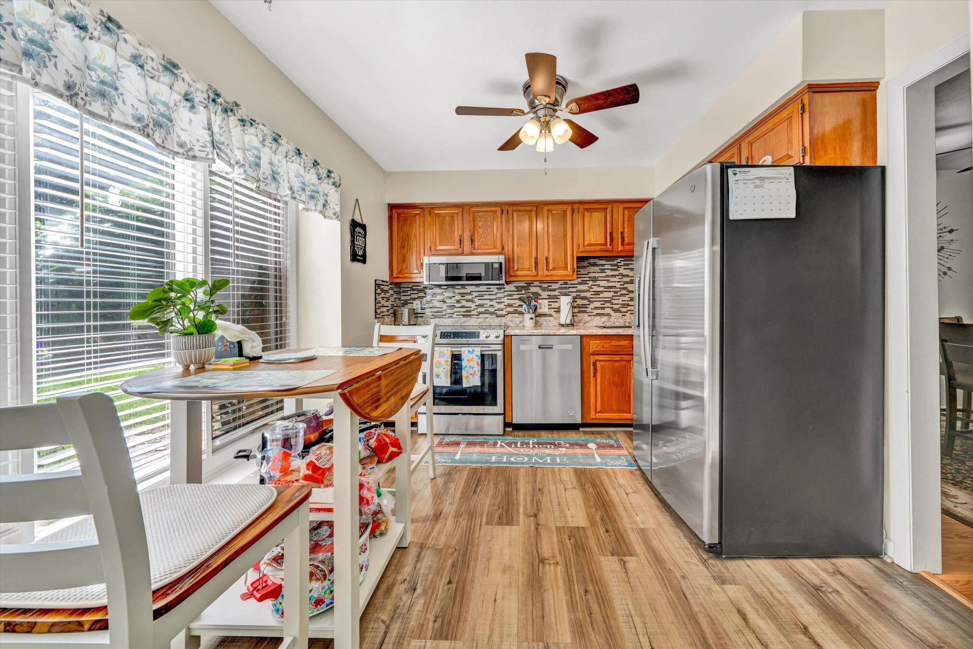 3516 Stonehenge Square - Photo 4