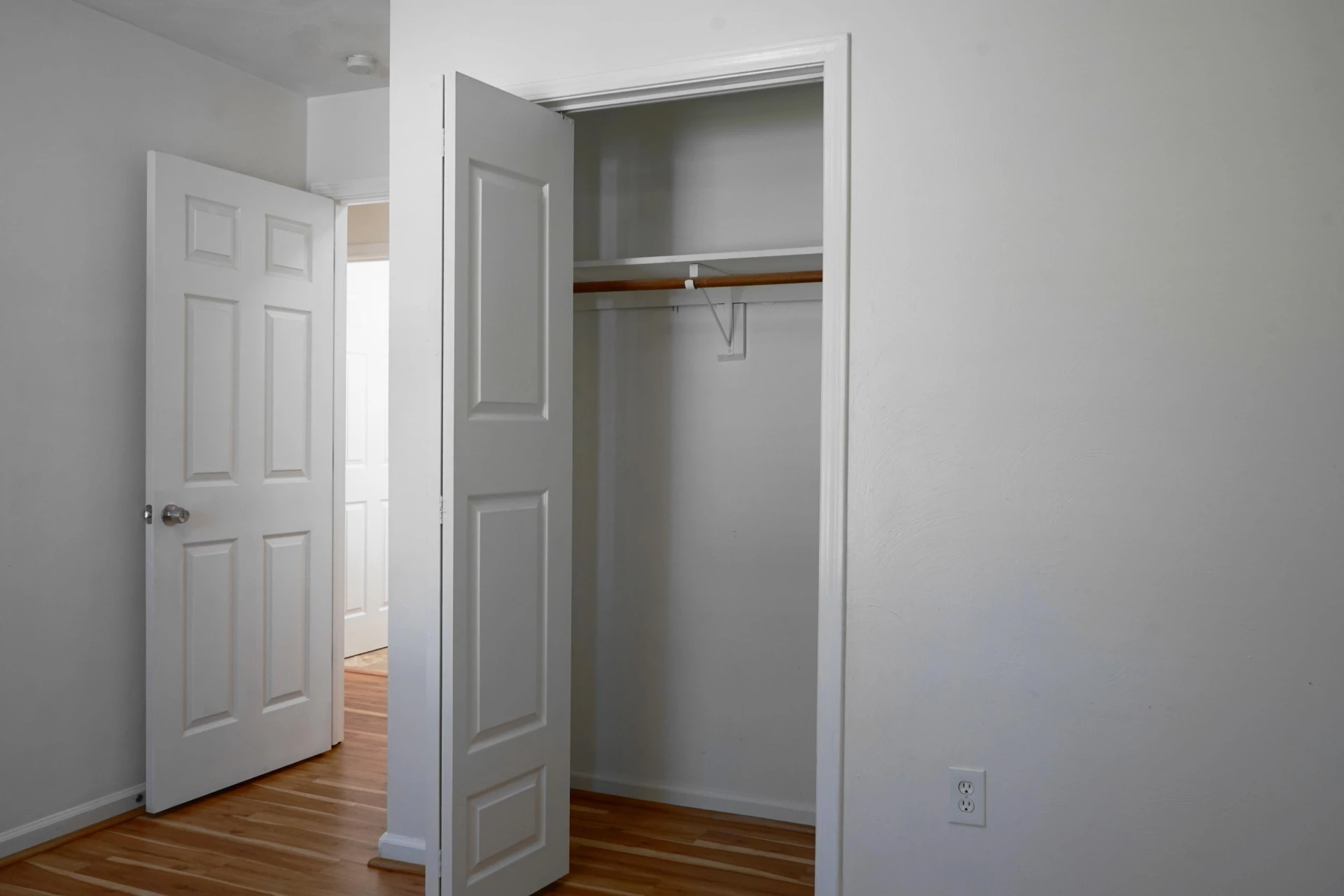 102 Ross ST - Photo 14
