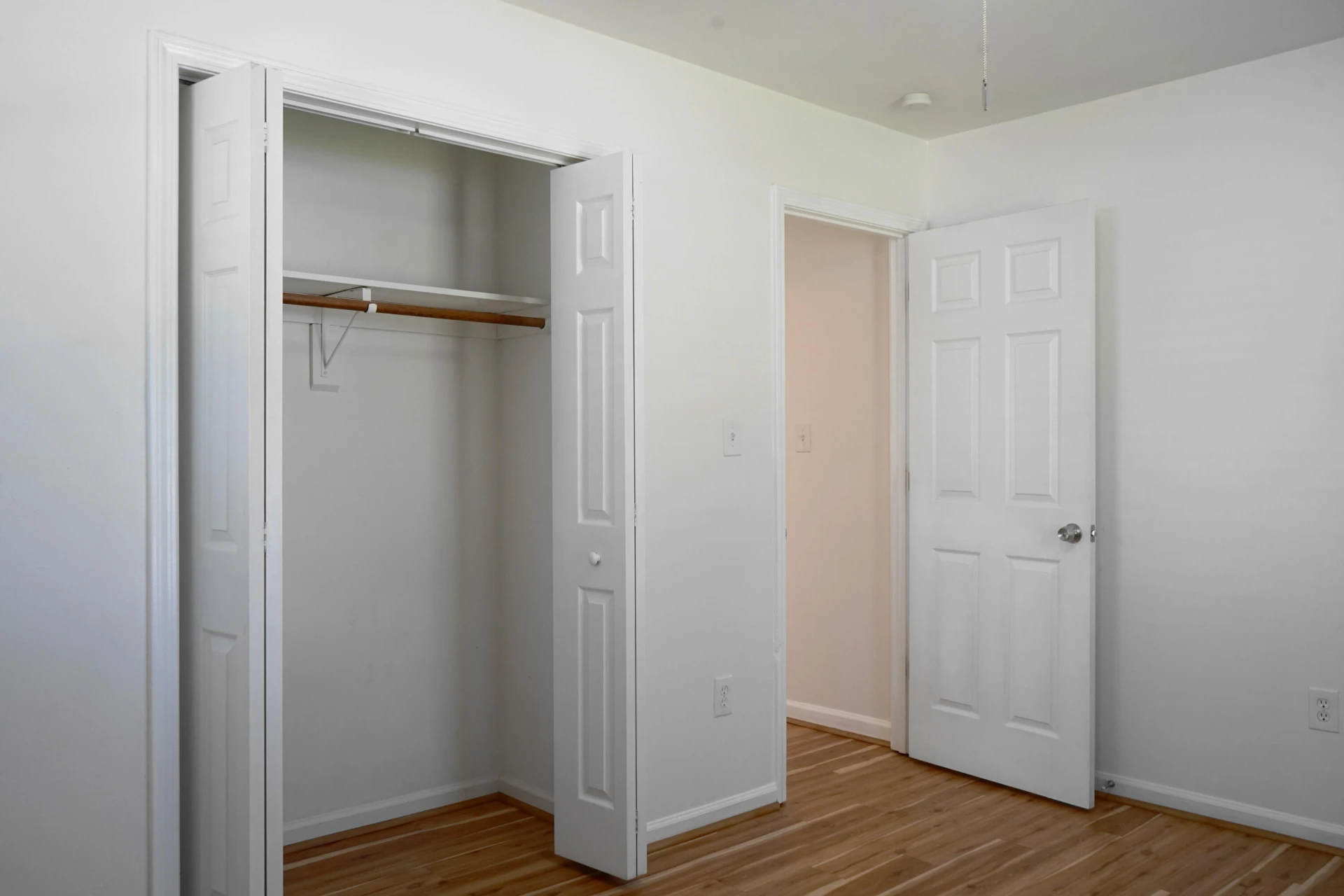 102 Ross ST - Photo 17