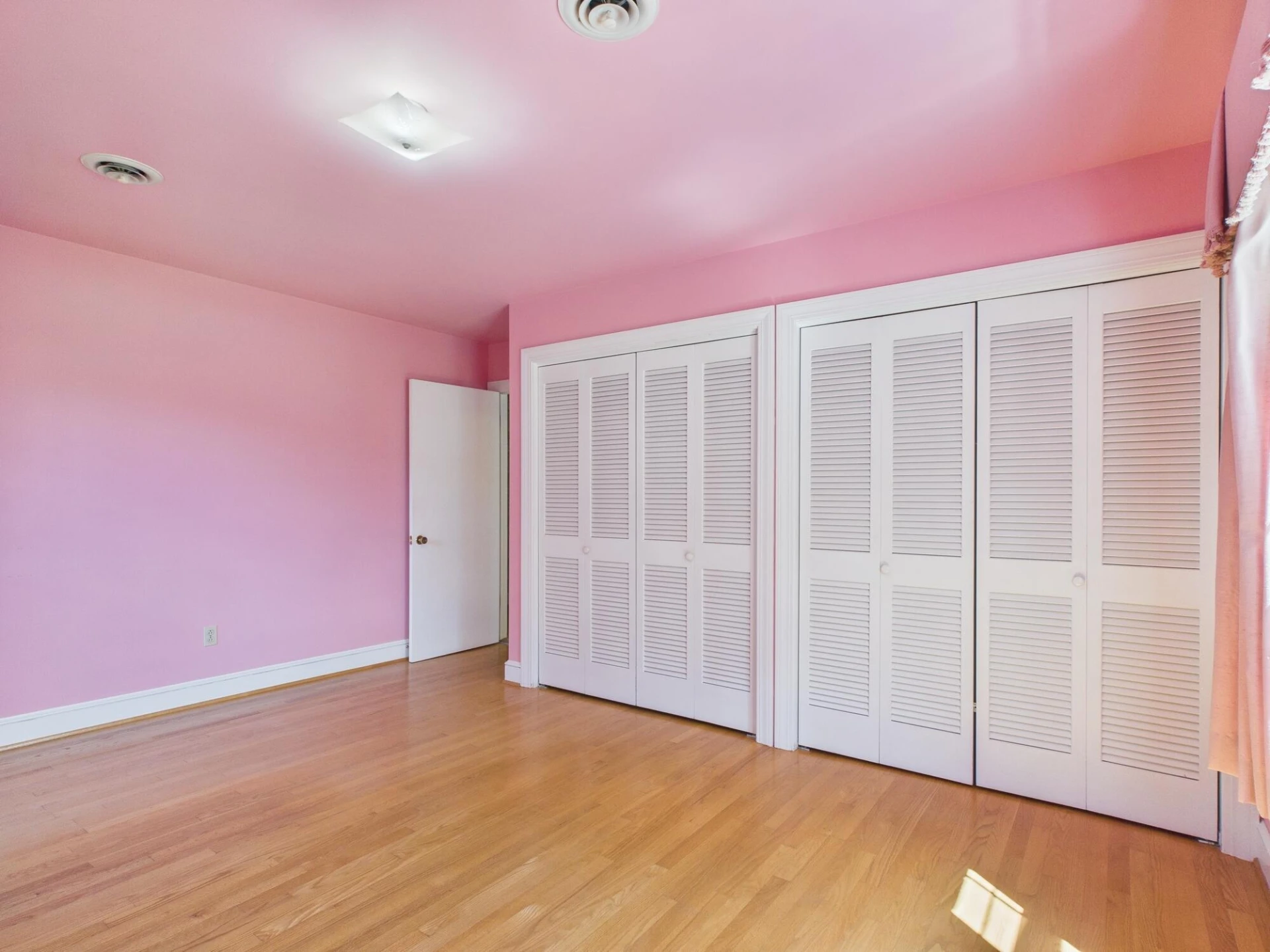 423 Woodland DR - Photo 32