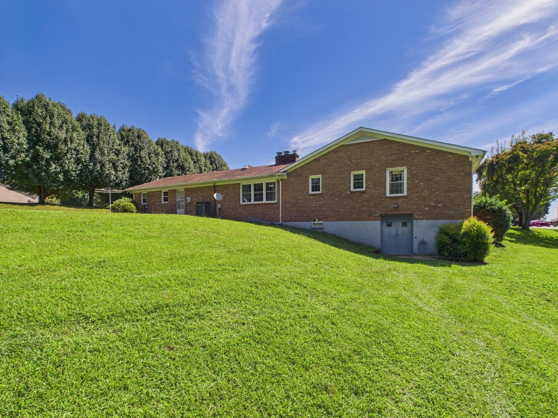 423 Woodland DR - Photo 54