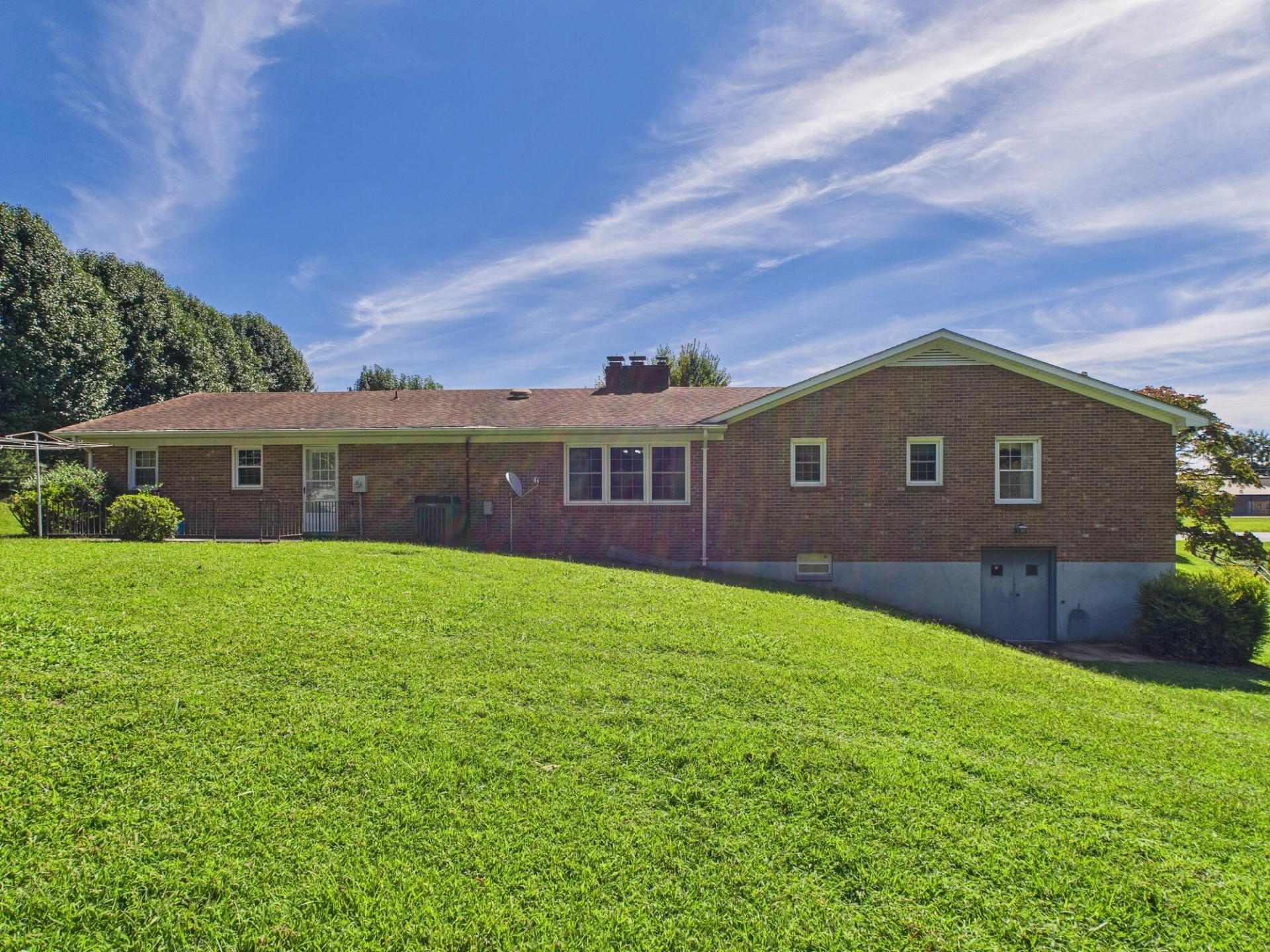 423 Woodland DR - Photo 55