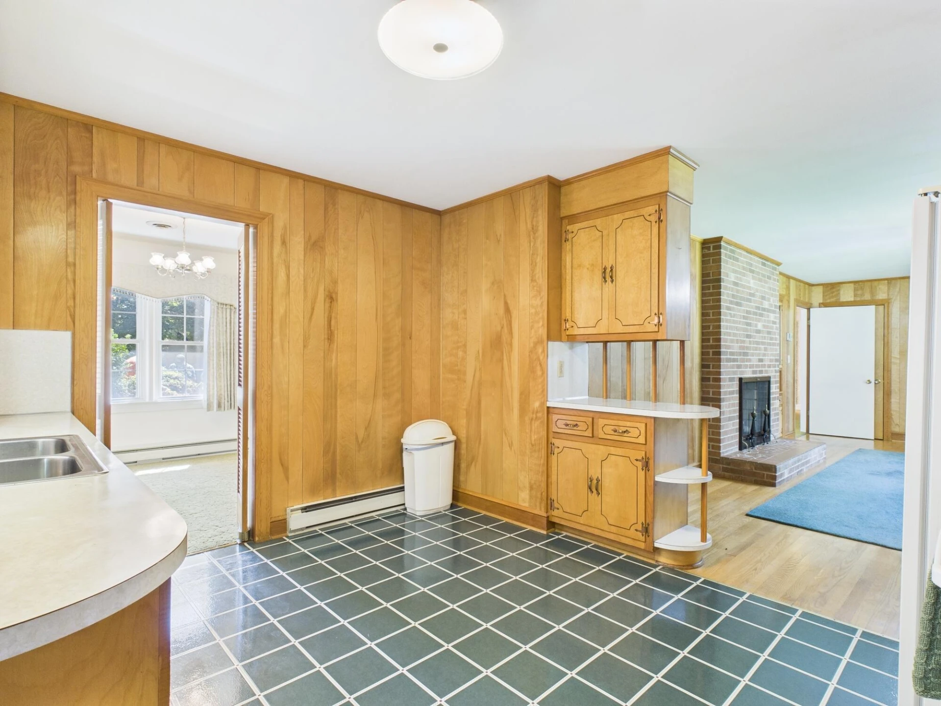 423 Woodland DR - Photo 11