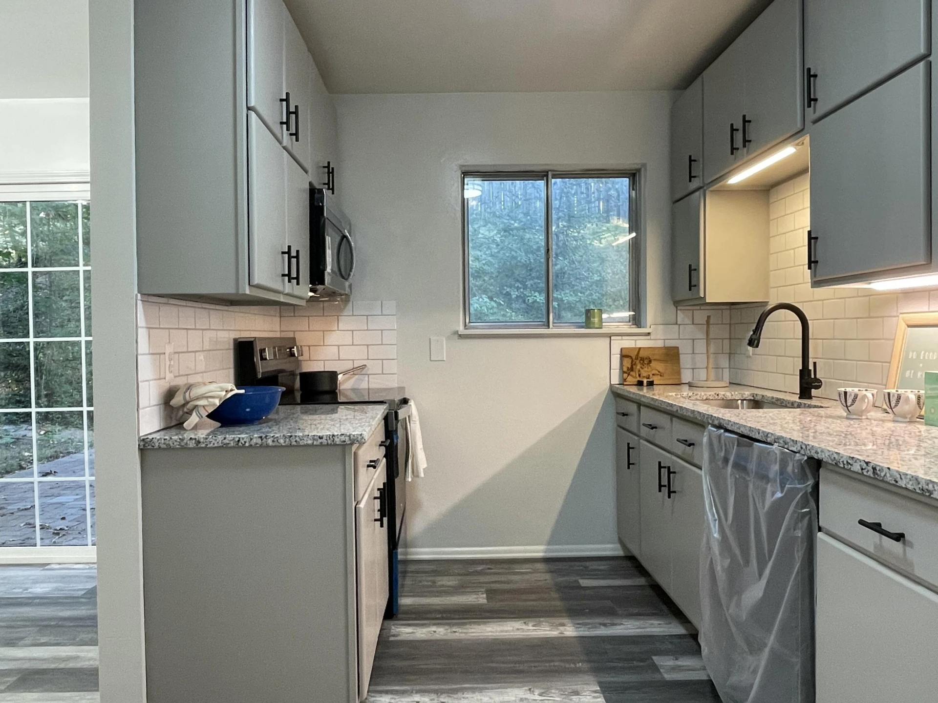 205 Forestview CIR - Photo 13